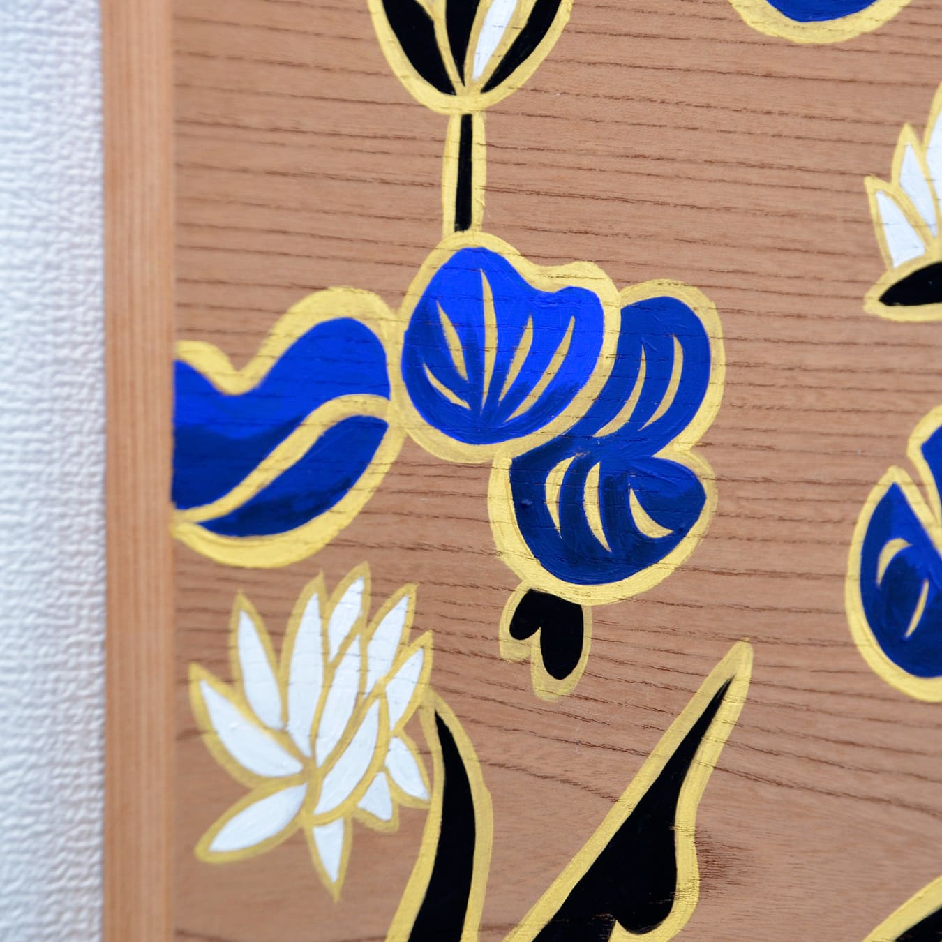 <transcy>Panel painting "White Lotus & Turtle"</transcy>