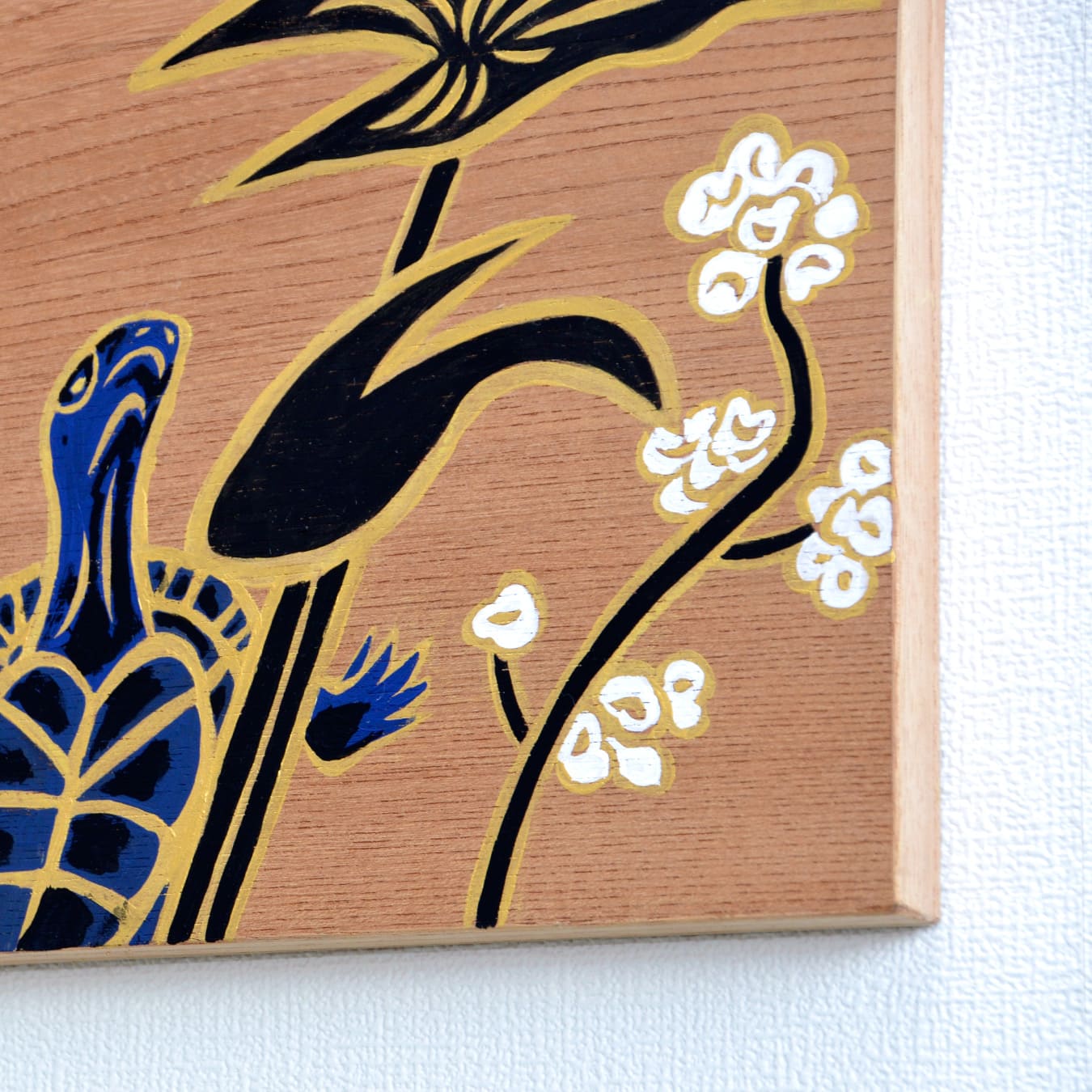 <transcy>Panel painting "White Lotus & Turtle"</transcy>